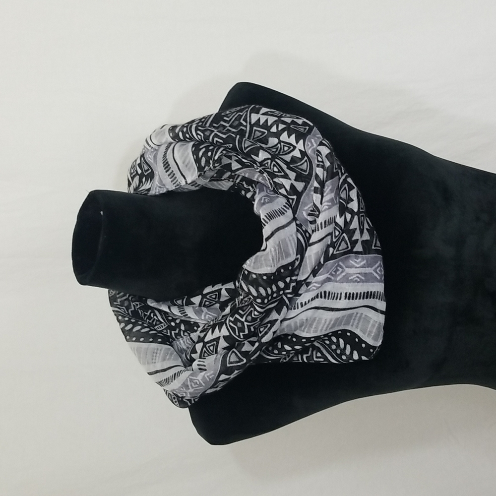 Infinity Scarf - Picture 4 of 4